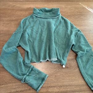 Urban Outfitters Turtle Neck